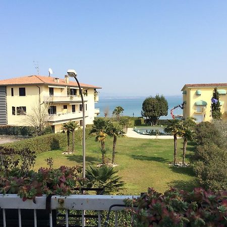 Residence Poggio Al Lago Sirmione Exterior foto